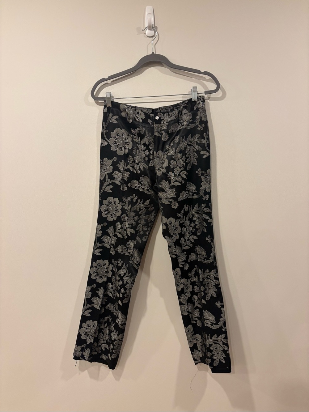 Vintage Lilly Pulitzer Embroidered Metallic Floral Black Silver Trousers Women 4